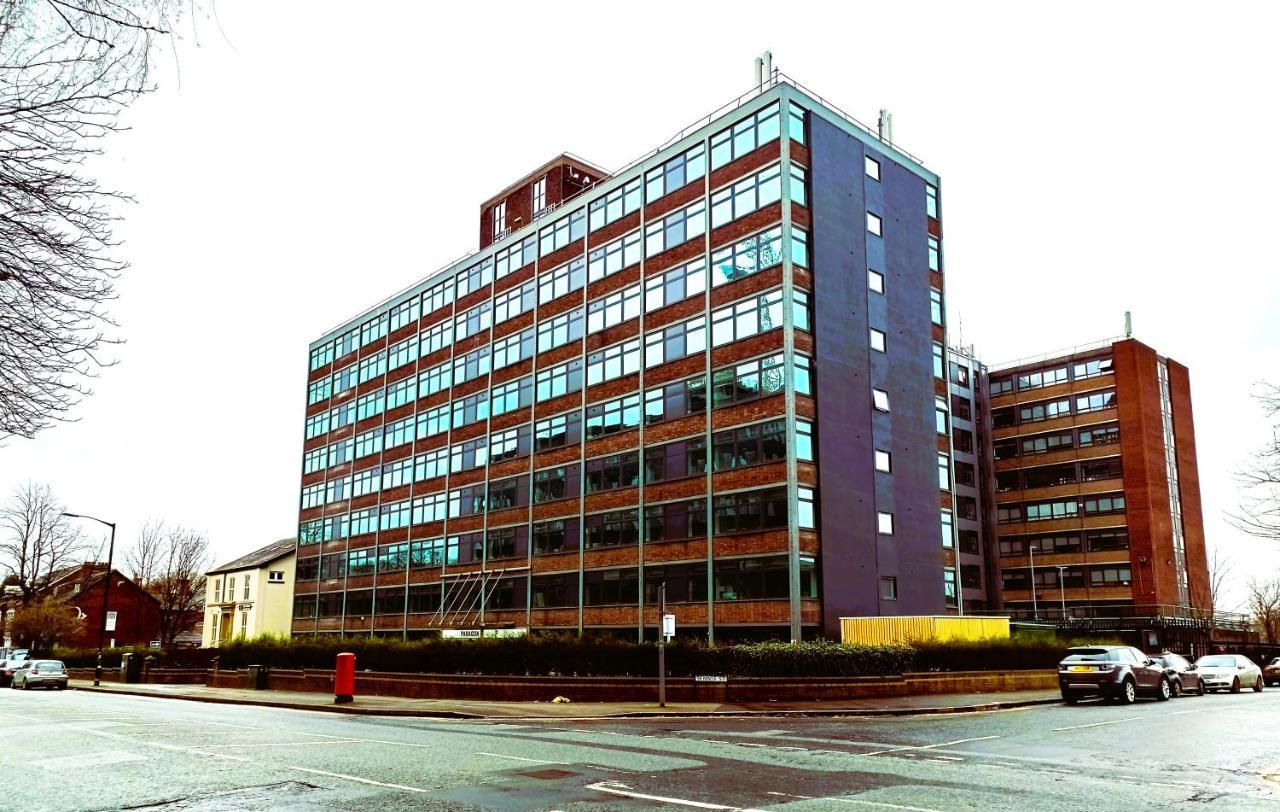 Fabulous One Bedroom Apartment Near Old Trafford Stadium Manchester Exteriör bild