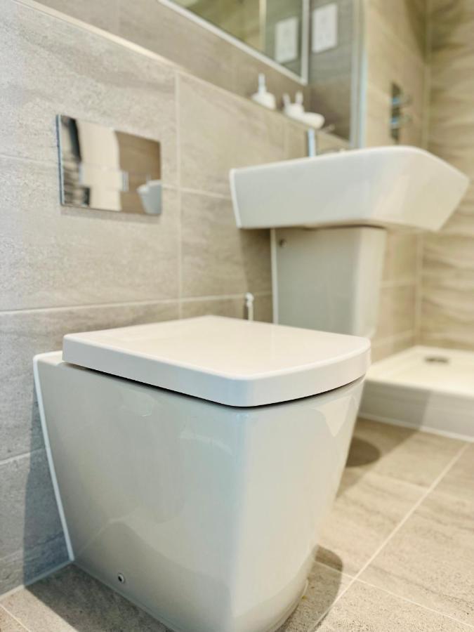 Fabulous One Bedroom Apartment Near Old Trafford Stadium Manchester Exteriör bild